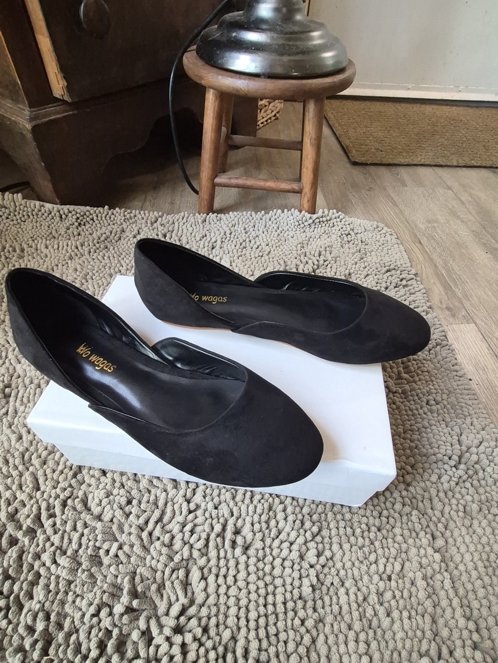 Wo Wagas Black D'Orsay style ballet flats